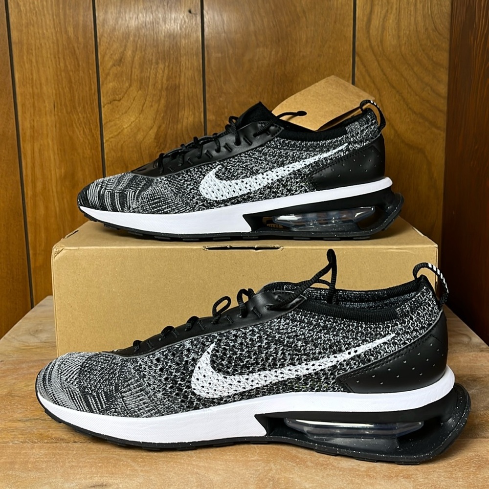 Nike Air Max Fly Knit Racers size 9.5 NEW